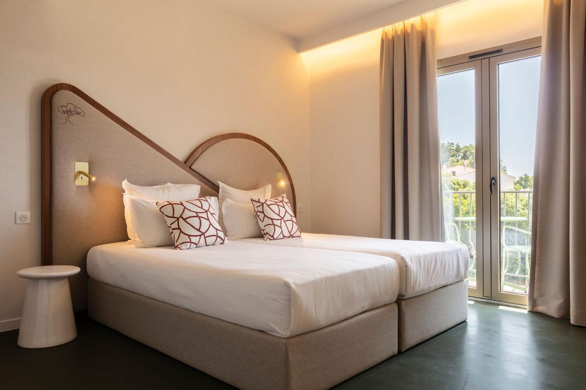 Hotel Du Parc Cavalaire Sur Mer Ngoại thất bức ảnh