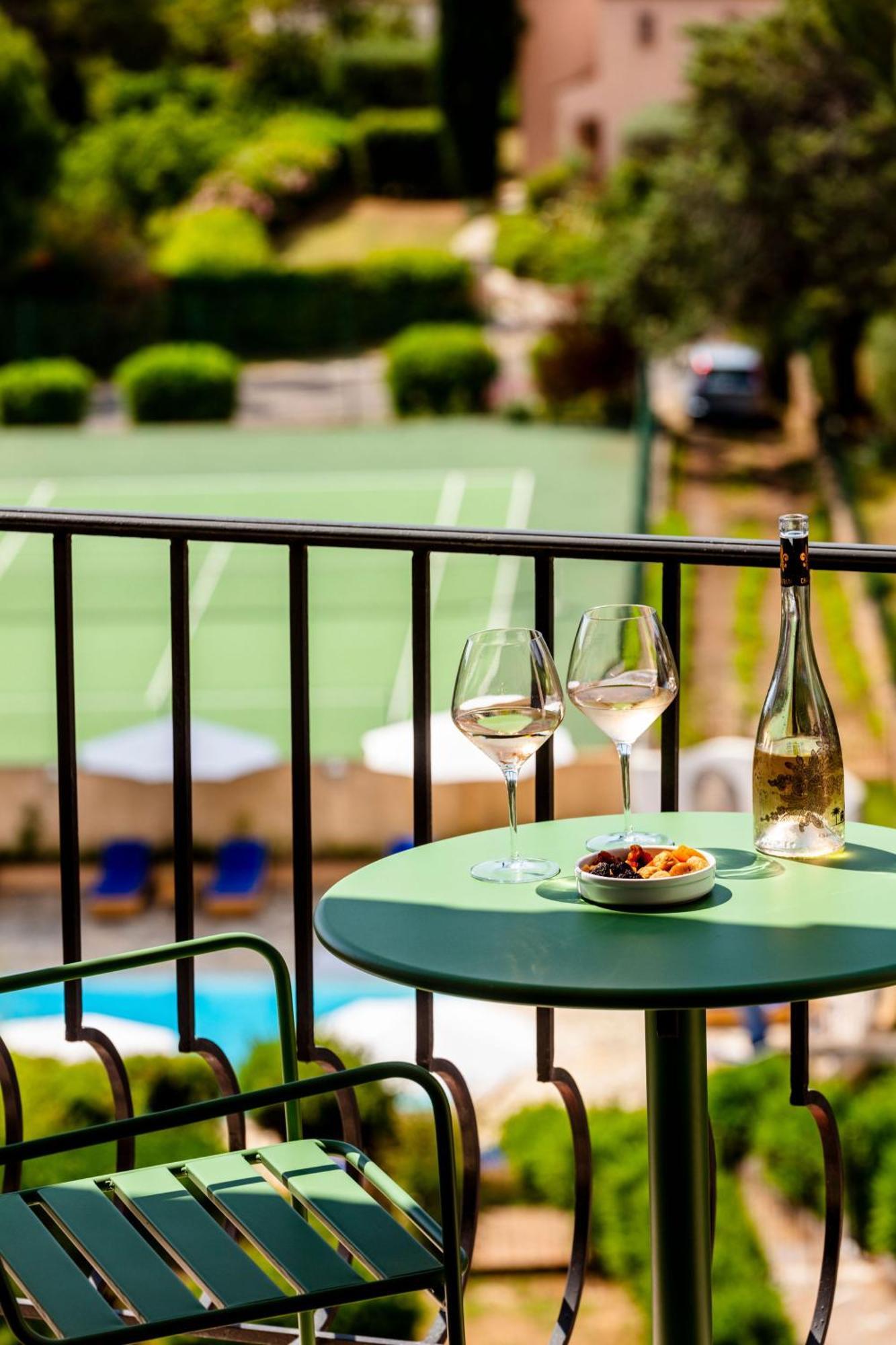 Hotel Du Parc Cavalaire Sur Mer Ngoại thất bức ảnh