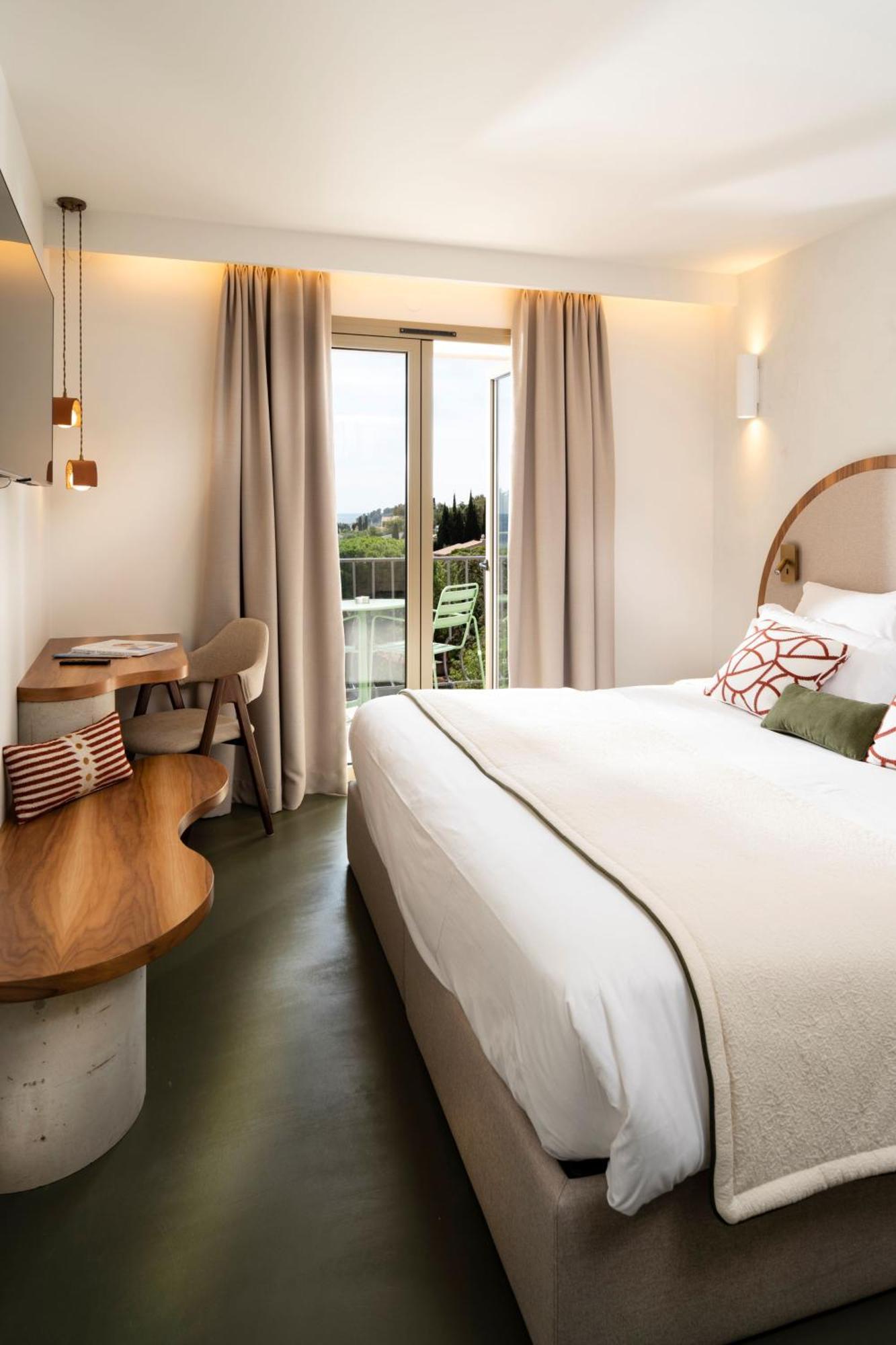 Hotel Du Parc Cavalaire Sur Mer Ngoại thất bức ảnh